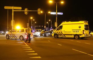 Gewonde na flinke botsing, Lammenschansplein in Leiden