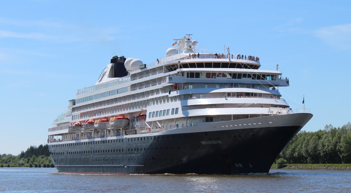 cruise_ship_cruise_ship_ships_shipping_crusaders_holiday_cruise_prinsendam-1102020