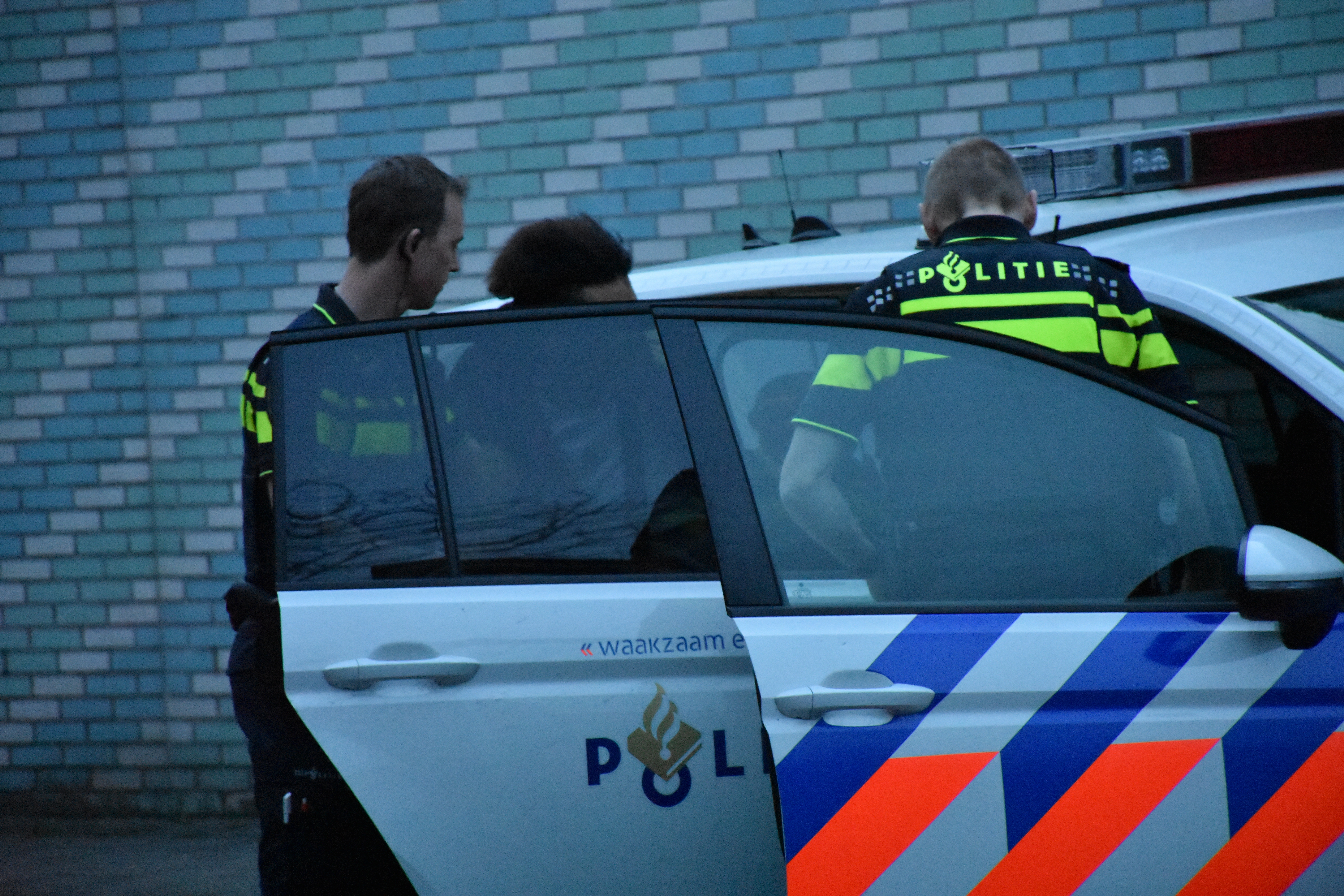 Twee arrestaties na heterdaad diefstal uit kleedkamer roeivereniging, Transvaalhof in Leiden