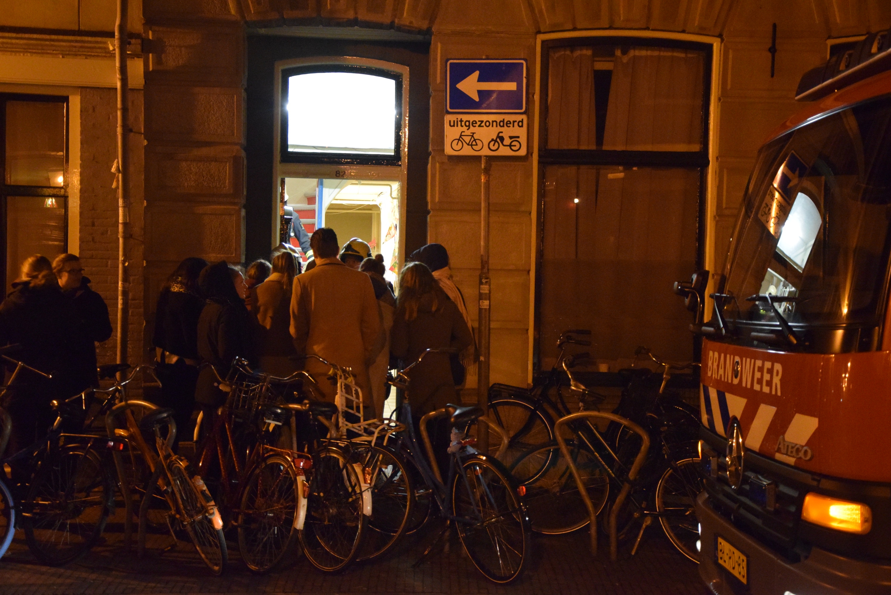 Studentenpand ontruimd na gaslucht, Hogewoerd in Leiden
