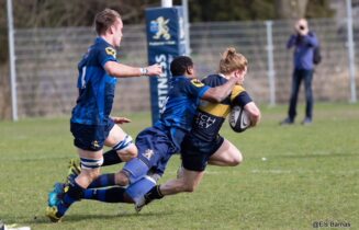 Hoge tackel van 't Gooi op Benjamin Garcia