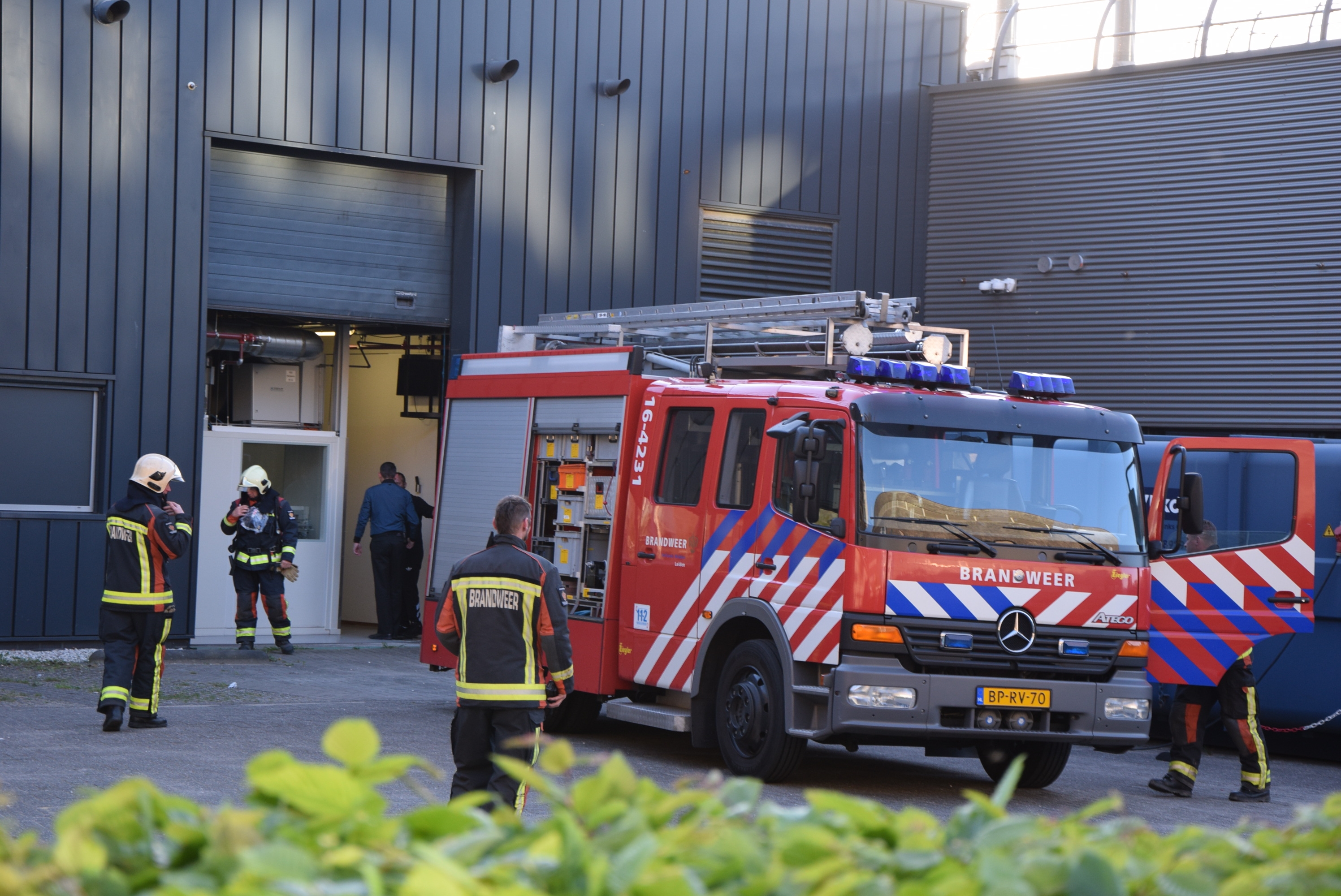 Ontruiming na lek tijdens medisch productieproces, Zernikedreef in Leiden