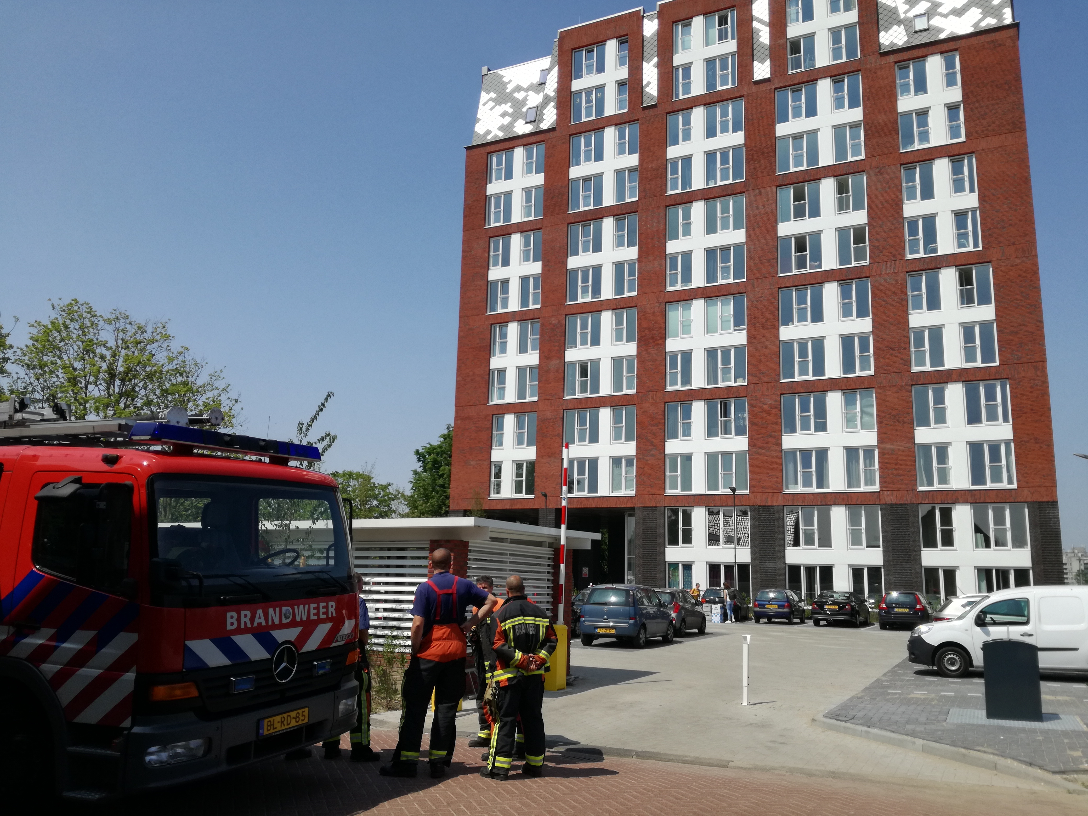 Lek in koppeling gasleiding veroorzaakt melding van gaslucht, Boudewijn Buchpad in Leiden