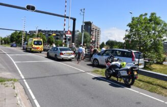 Schade bij kop-staartaanrijding, Haagweg in Leiden
