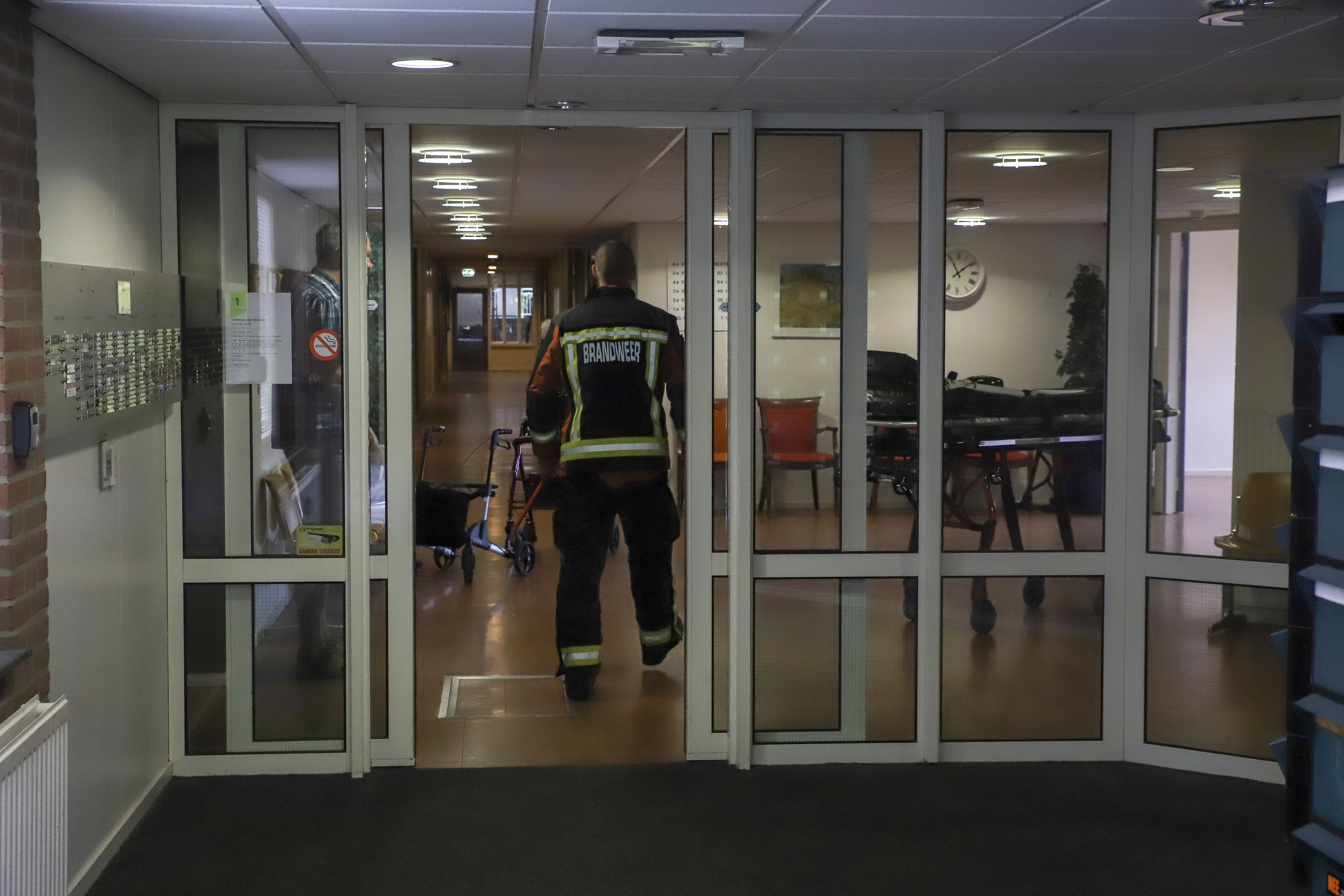 Persoon vast in lift, Klaprooskamp in Leiderdorp