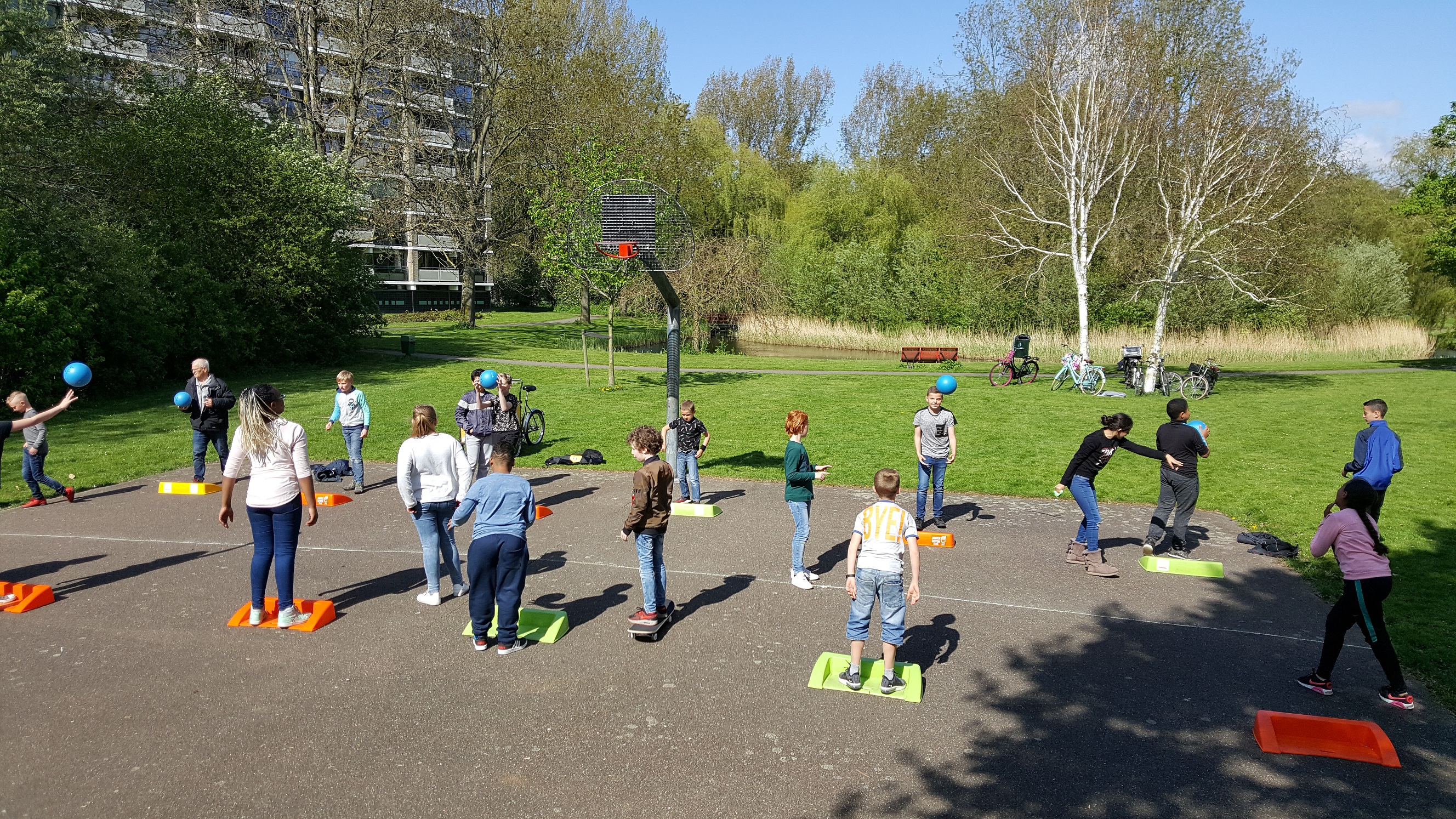 Foto stoepranden voorronde