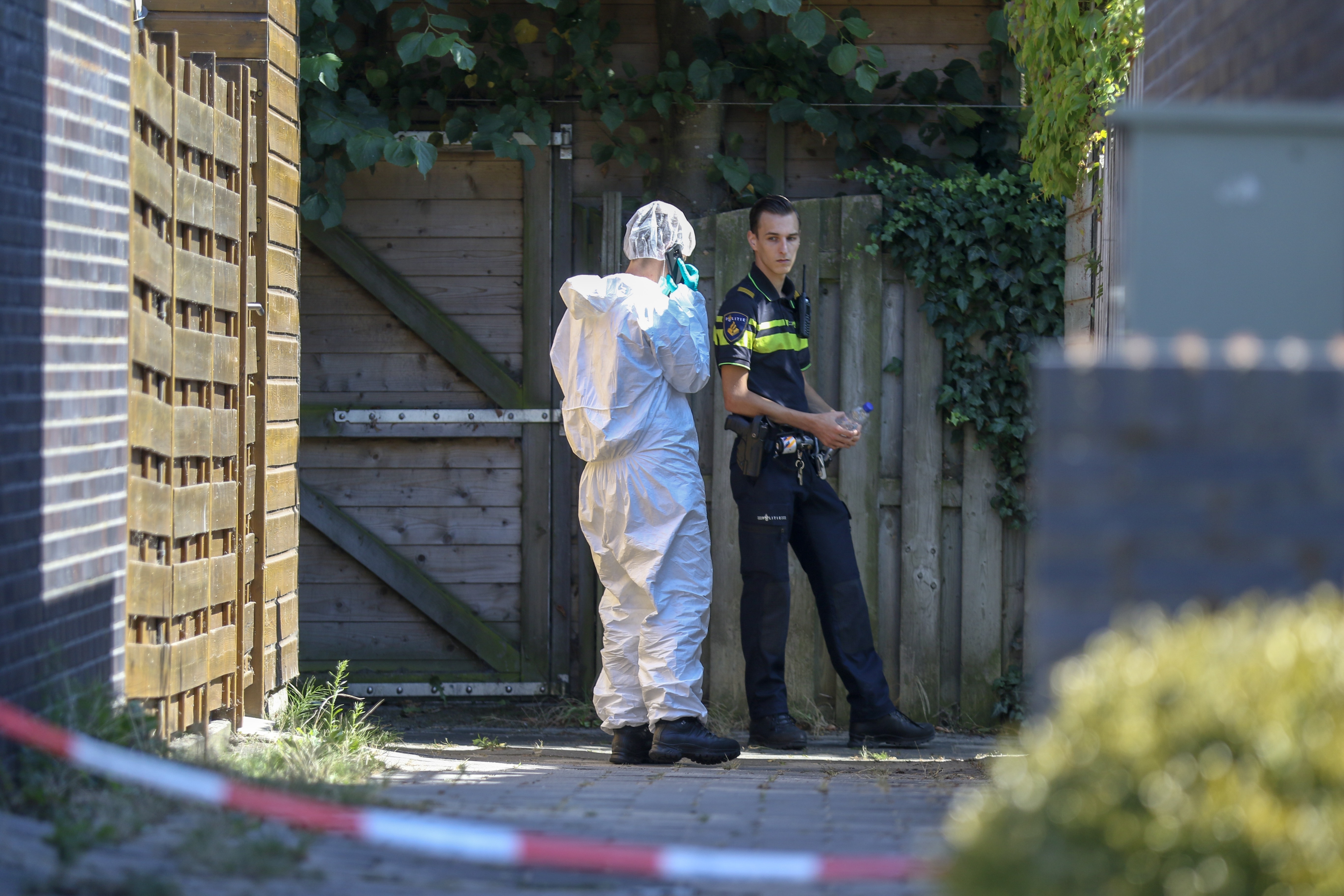 Overleden man aangetroffen in tuin van woning, Dijkwacht in Leiderdorp