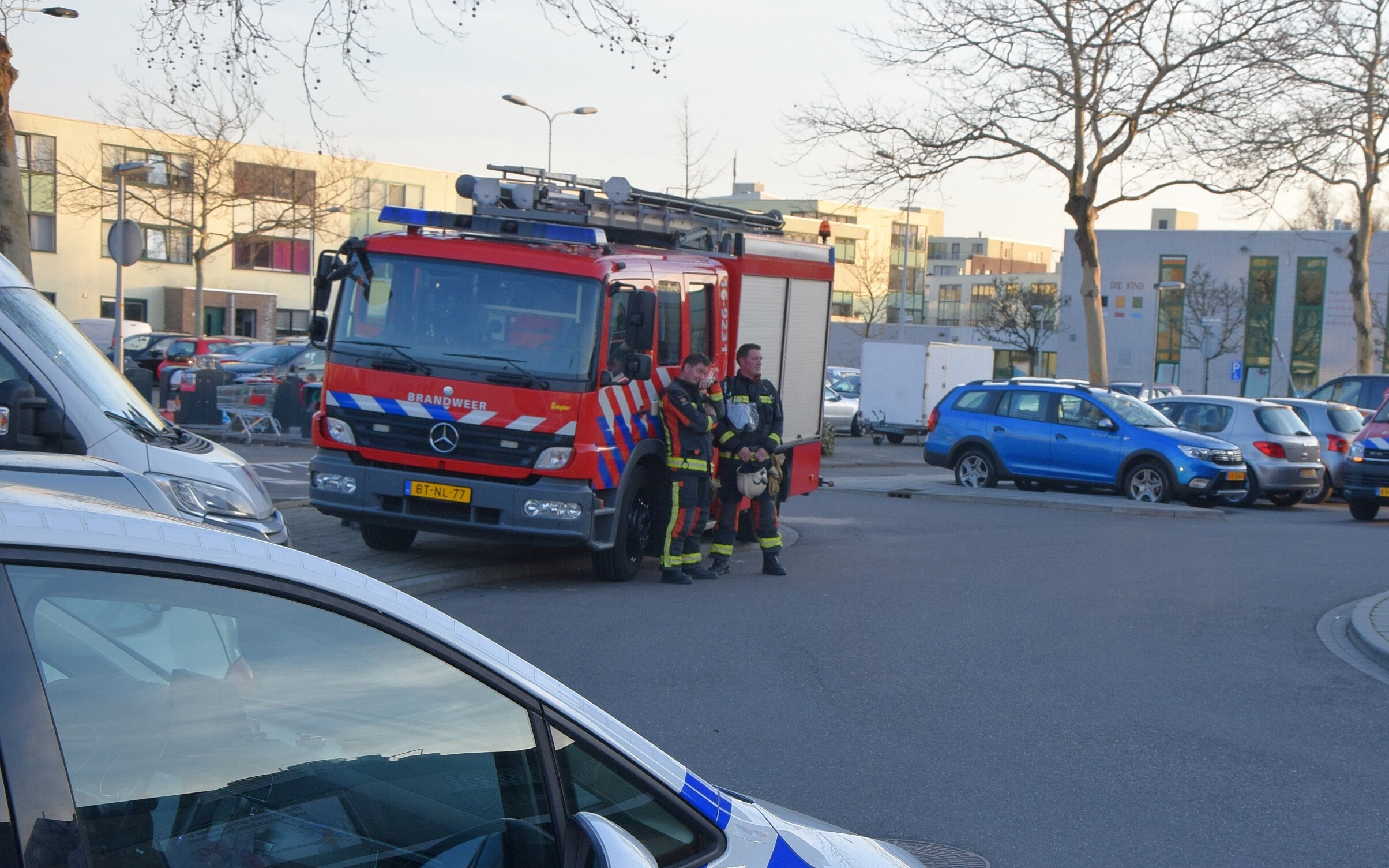Onderzoek na gaslucht in trappenhuis, Stevensbloem in Leiden