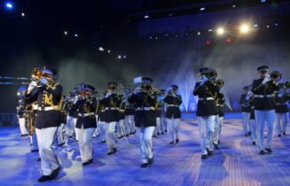 Amigo show en marchingband Leiden