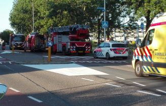 Persoon komt vast te zitten in drijfzand, Buitenhoflaan in Leiderdorp