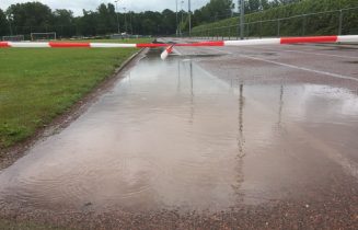 Atletiekbaan onder water