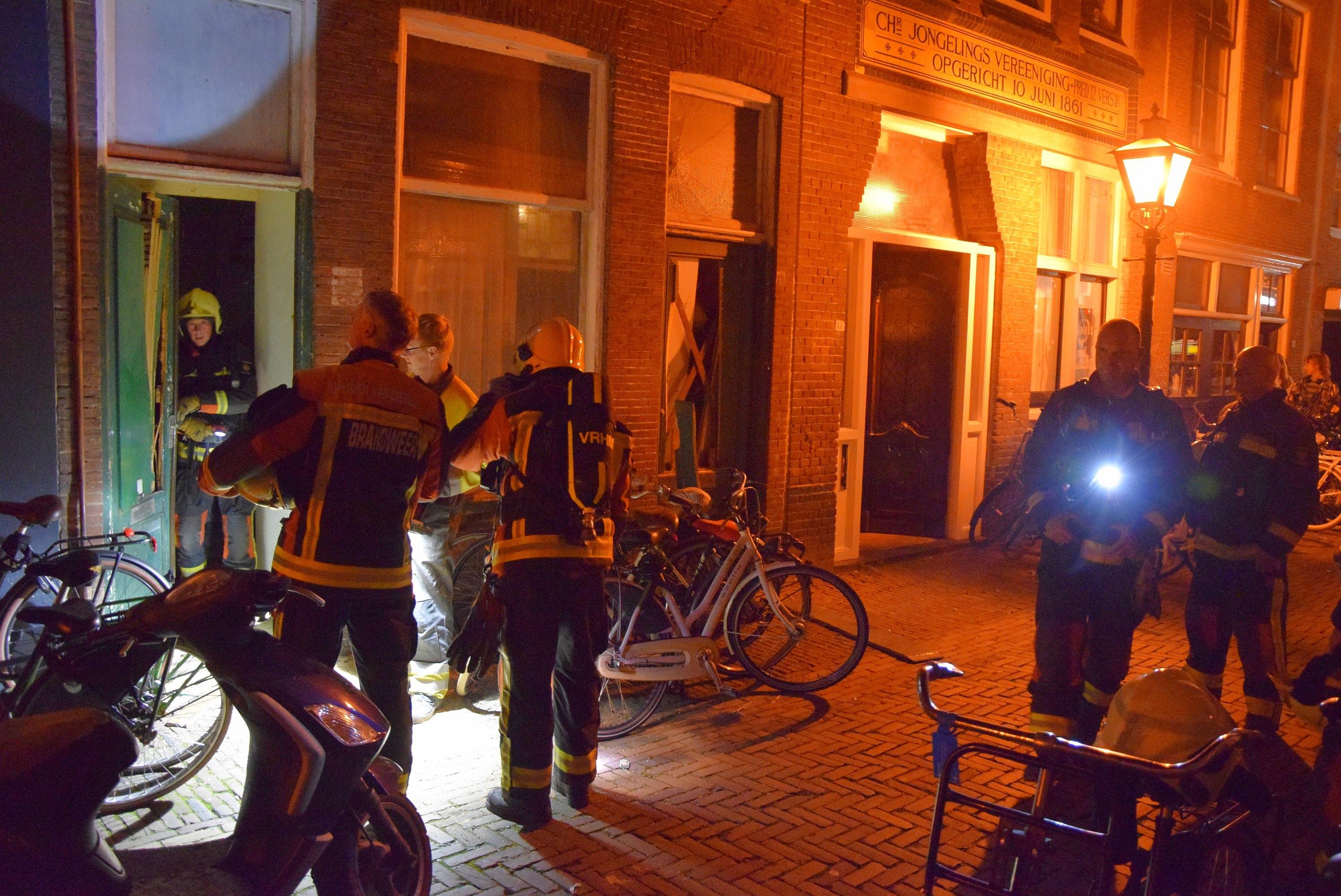 Studentenwoning ontruimd na gaslucht, Noord Rundersteeg in Leiden