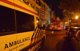 Studentenhuis ontruimd door uitslaande brand, Nieuwe Rijn in Leiden