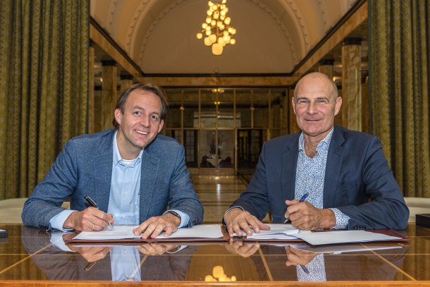 Contractondertekening-Stadhuis