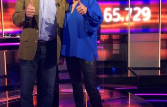 Ruud (60) uit Oegstgeest wint 65.729 euro bij tv-quiz ‘Postcode Loterij Eén tegen 100’