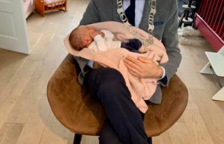 Eerste Oegstgeester baby