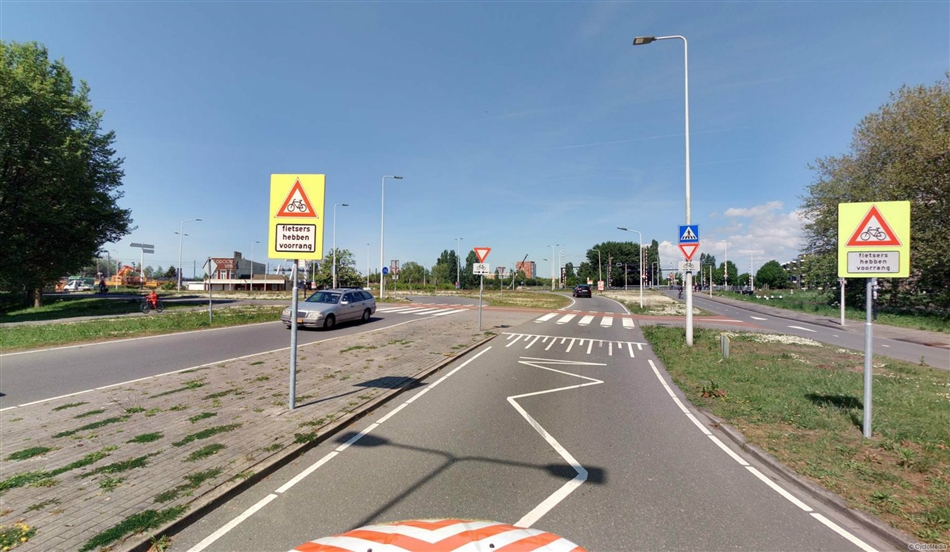 drempel op gevaarlijke kruising leidseweg