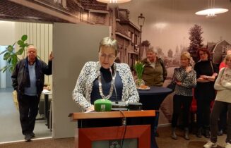 zoeterwoudse burgemeester waarschuwt den haag maar een keer