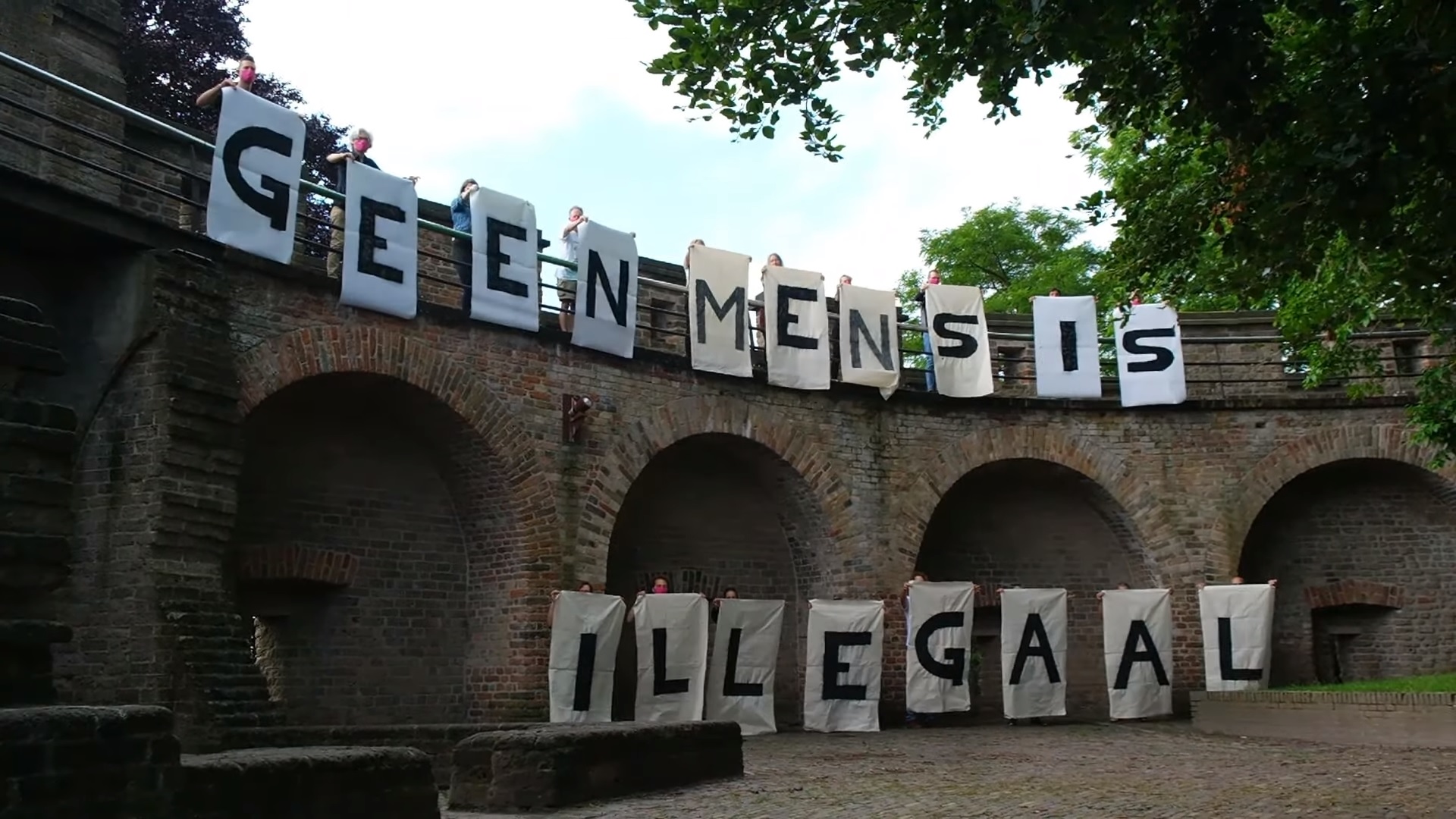 geenmensisillegaal