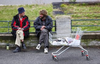 homeless-1152516_1920