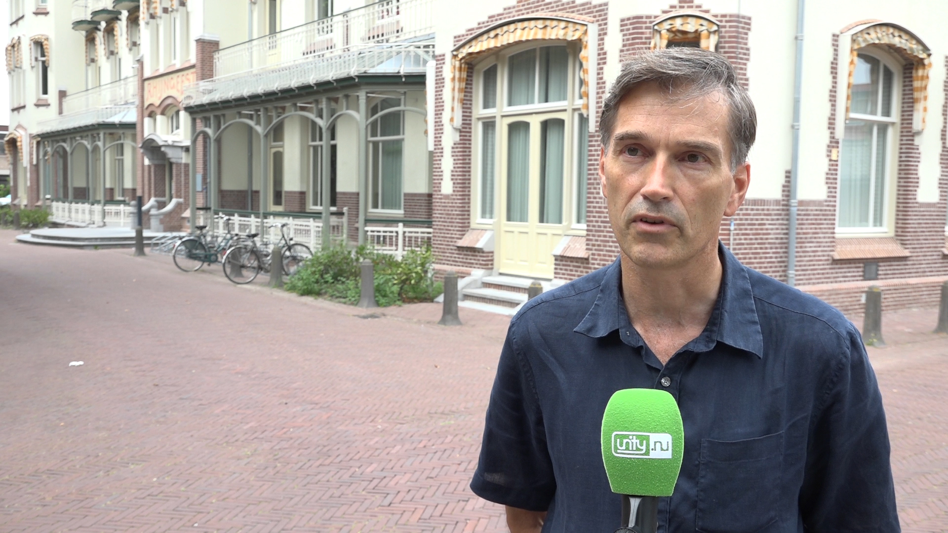 Unity TV Nieuws.00_01_15_42.Still022