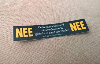 Nee_-_Nee_anti-spam_sticker_(2017)