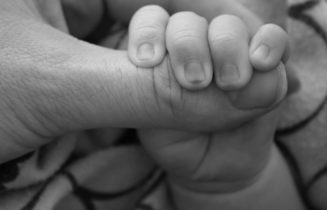hand-person-black-and-white-white-photography-cute-639092-pxhere.com