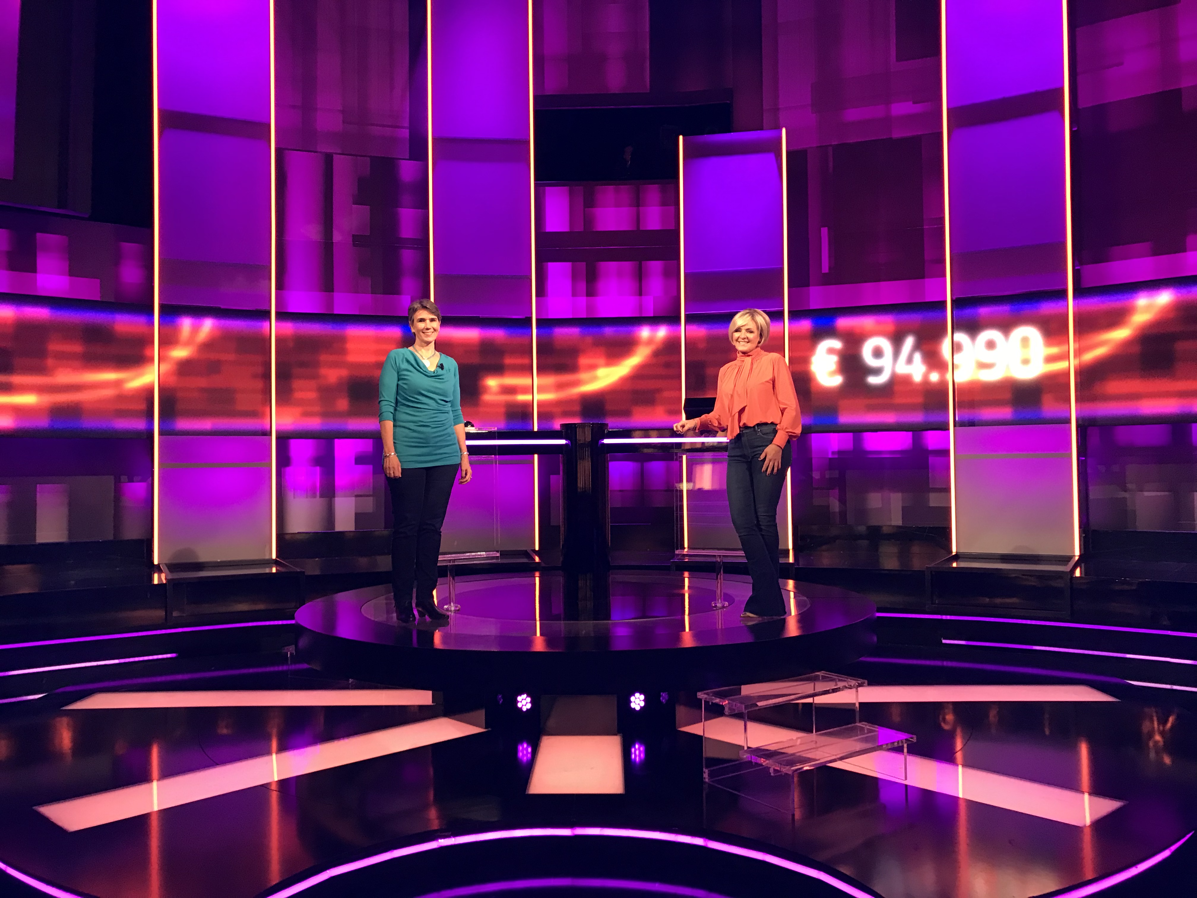 Ilse-uit-Leiden-wint-94.990-euro-bij-tv-quiz-Postcode-Loterij-Een-tegen-50-