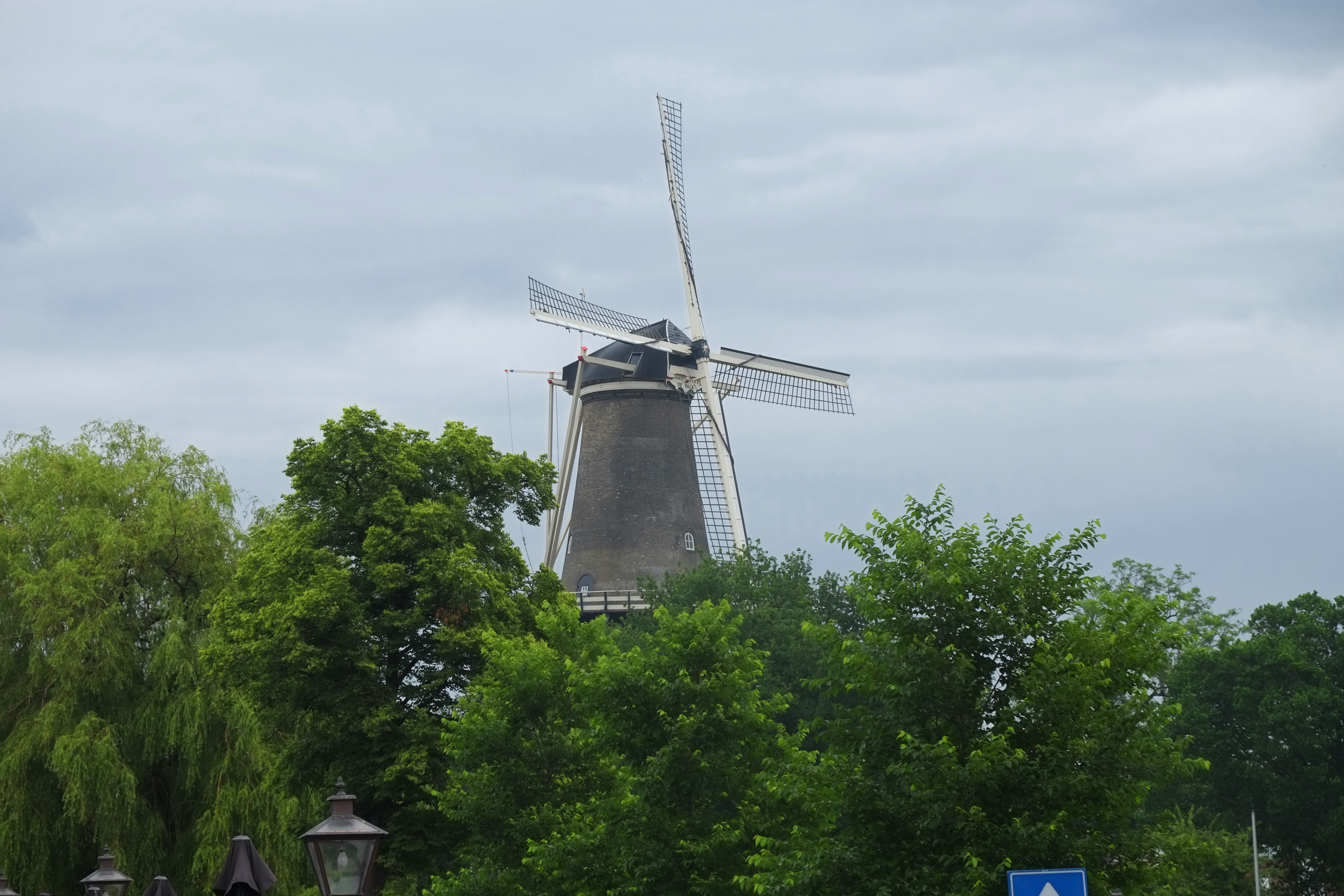 street-windmill-wind-building-urban-travel-403398-pxhere.com