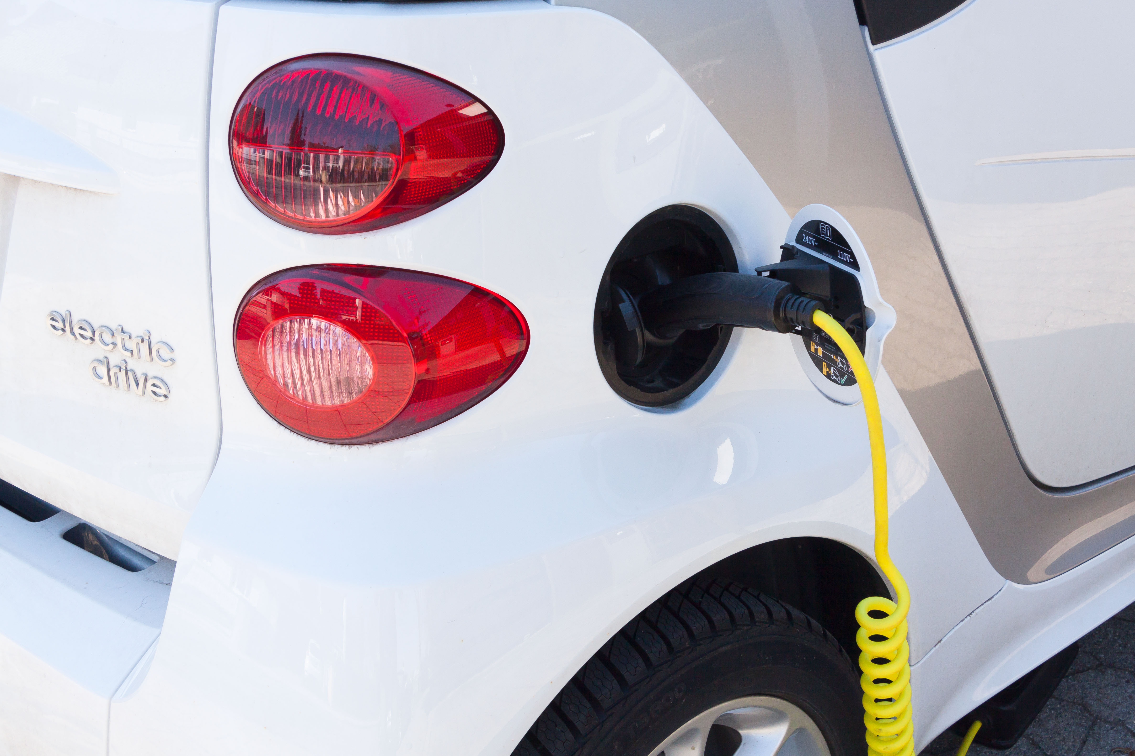 technology-car-wheel-cable-vehicle-auto-884014-pxhere.com