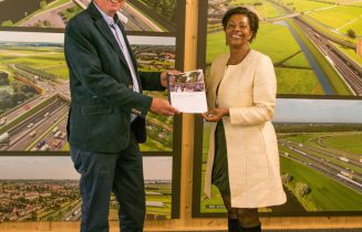 Overhandiging Jaarrapport ABV (1)