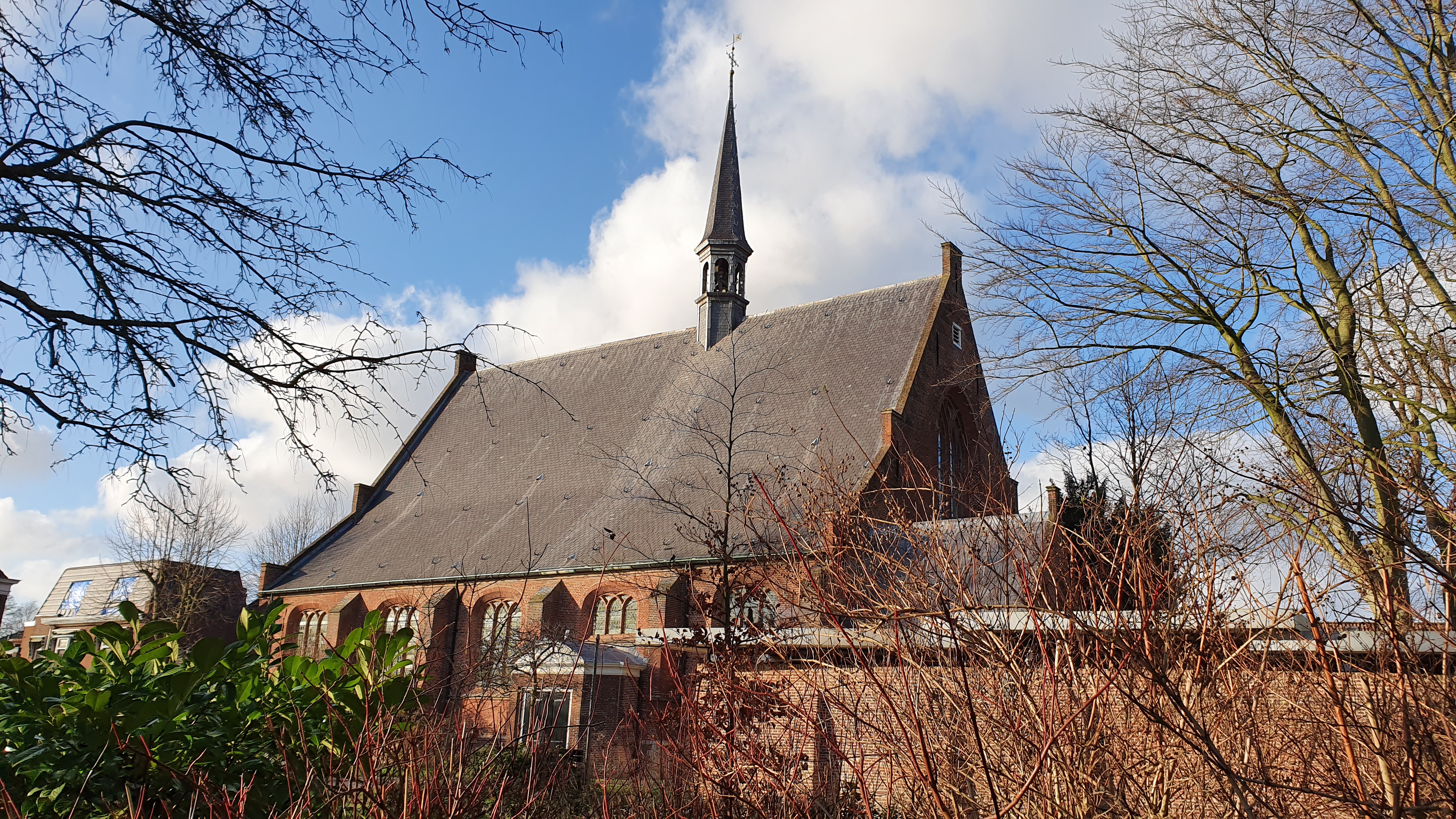 Dorpskerk Leiderdorp herfst