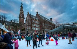 Drijvende IJsbaan Leiden