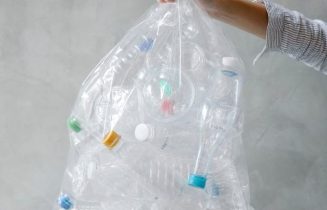 Afval in plastic zak