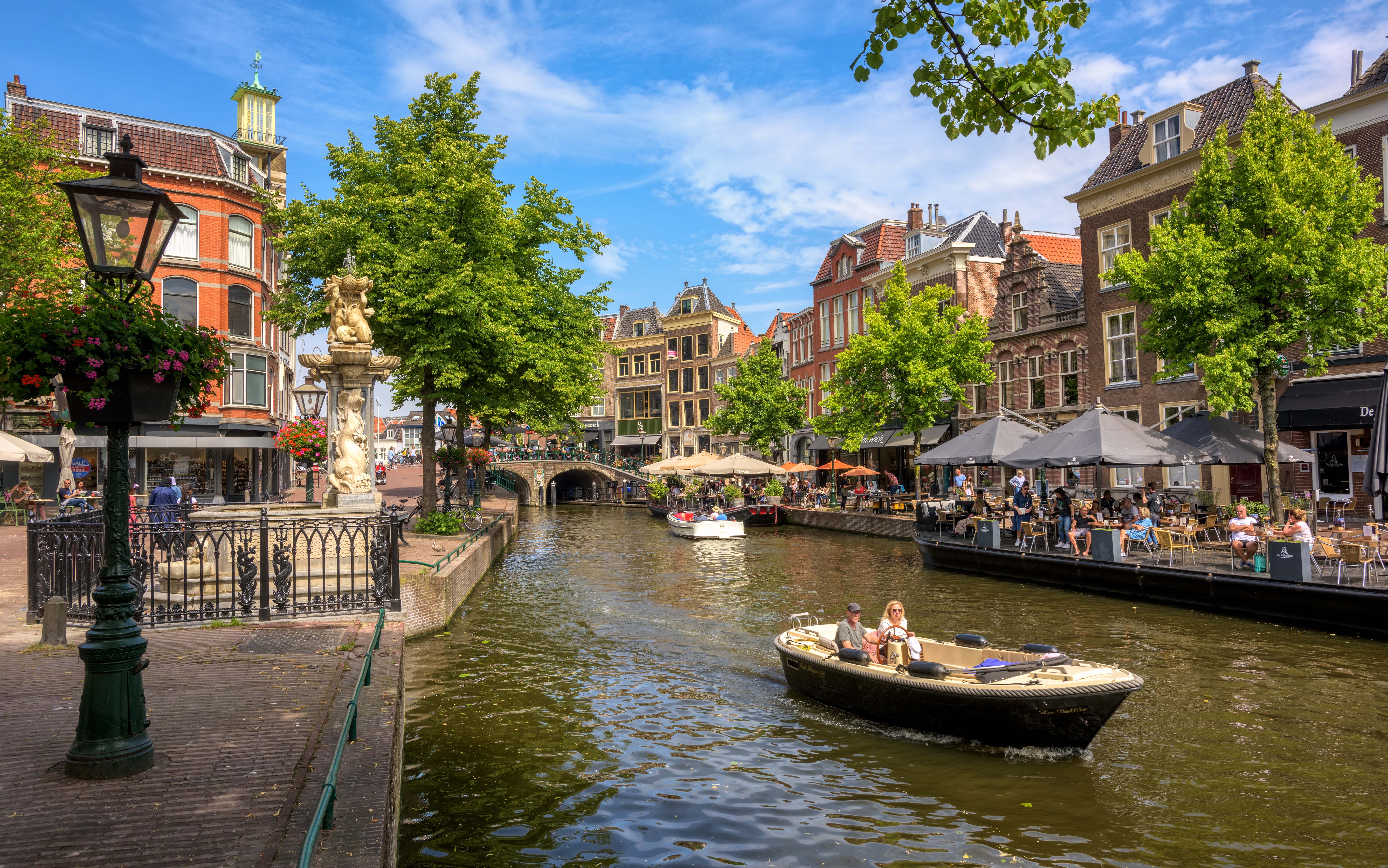 Leiden,,Netherlands,-,19,July,2020:,New,Rhine,River,In