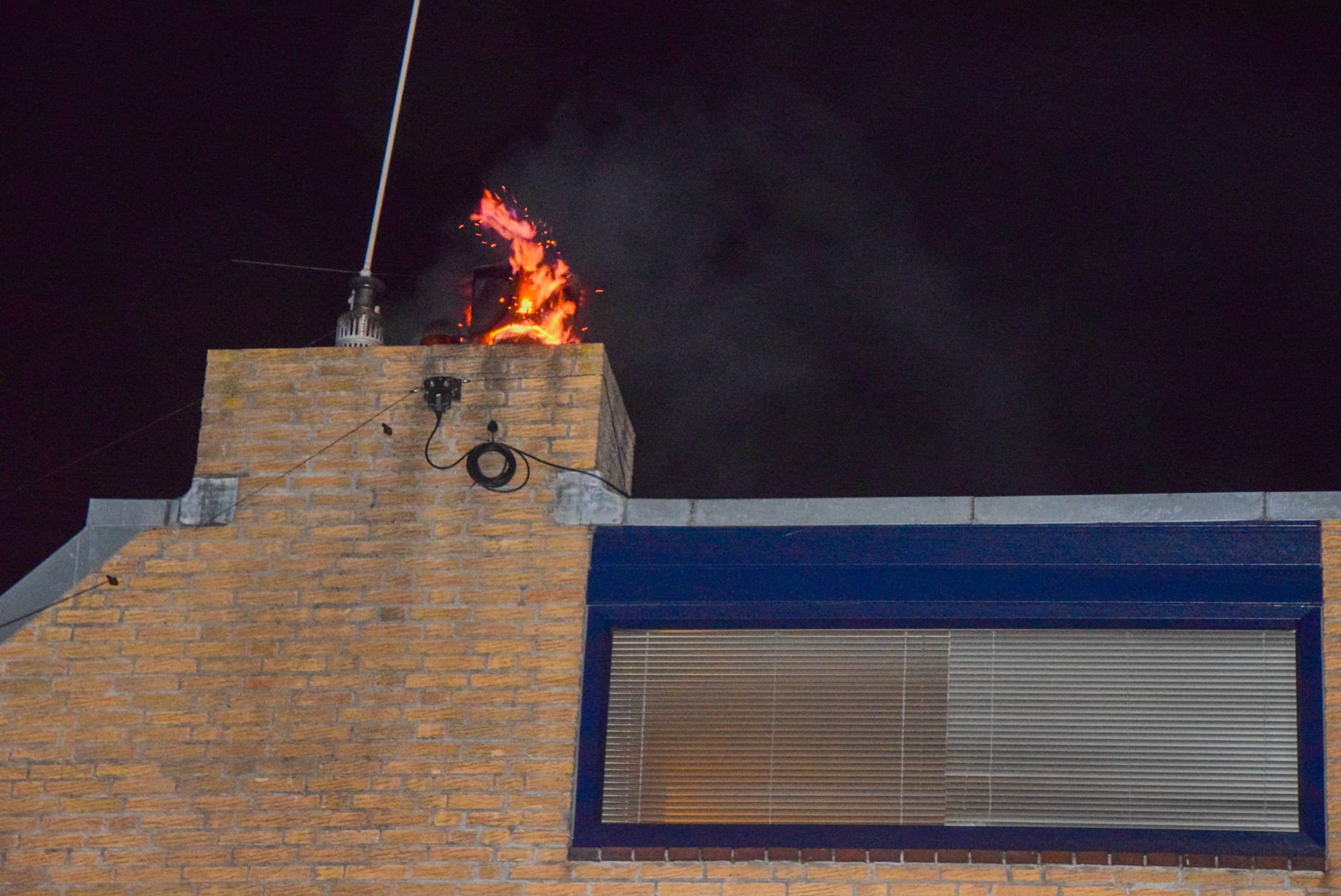 Uitslaande schoorsteenbrand Klaproos LDN MRT22