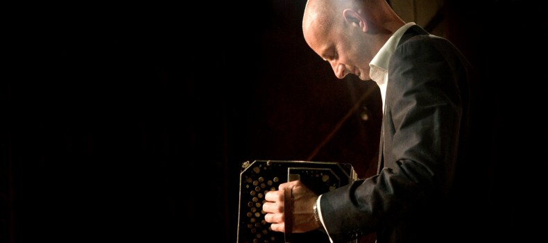 Martin-de-Ruiter op bandoneon